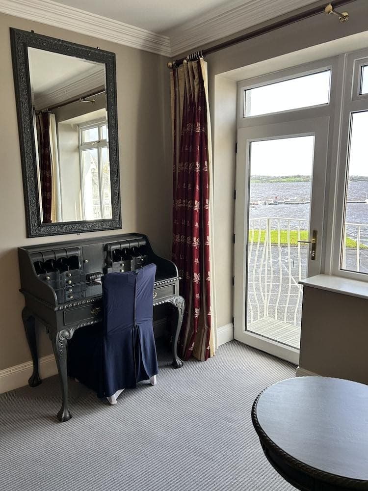 Lakeside Manor Hotel Hotel in Meath, Co. Meath, Ireland