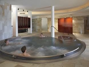 Hot tub