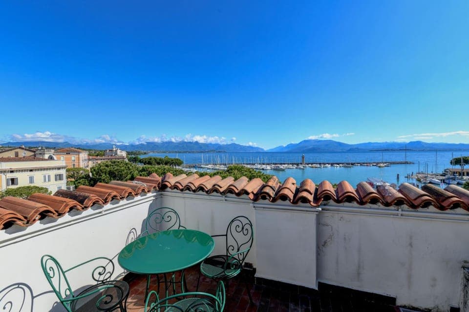 Hotel Tripoli Hotel in Desenzano del Garda