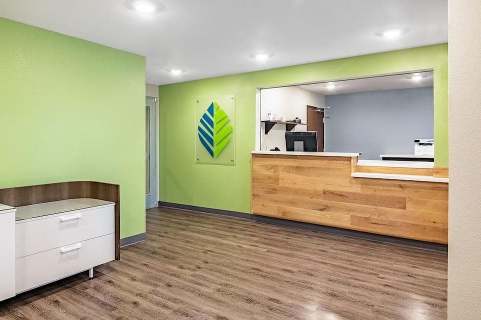 WoodSpring Suites Toledo Maumee Hotel in Maumee