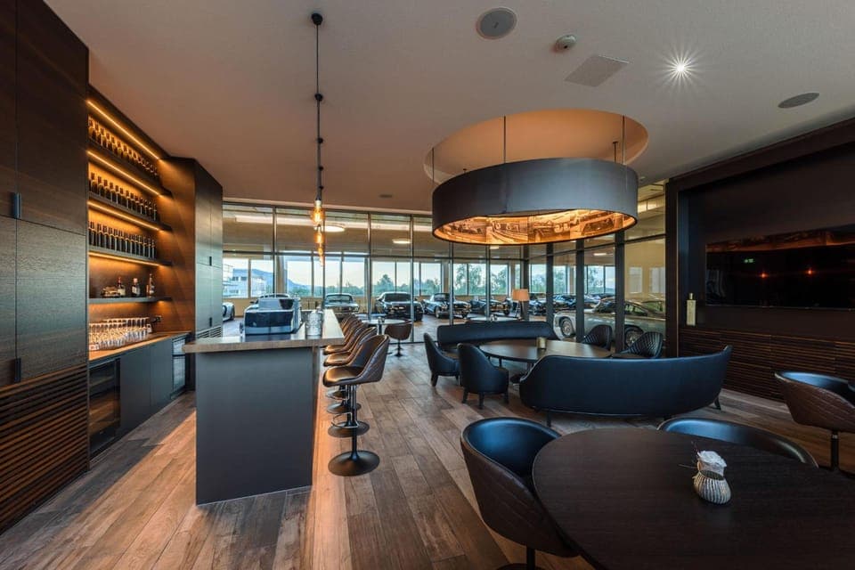 Bar/lounge