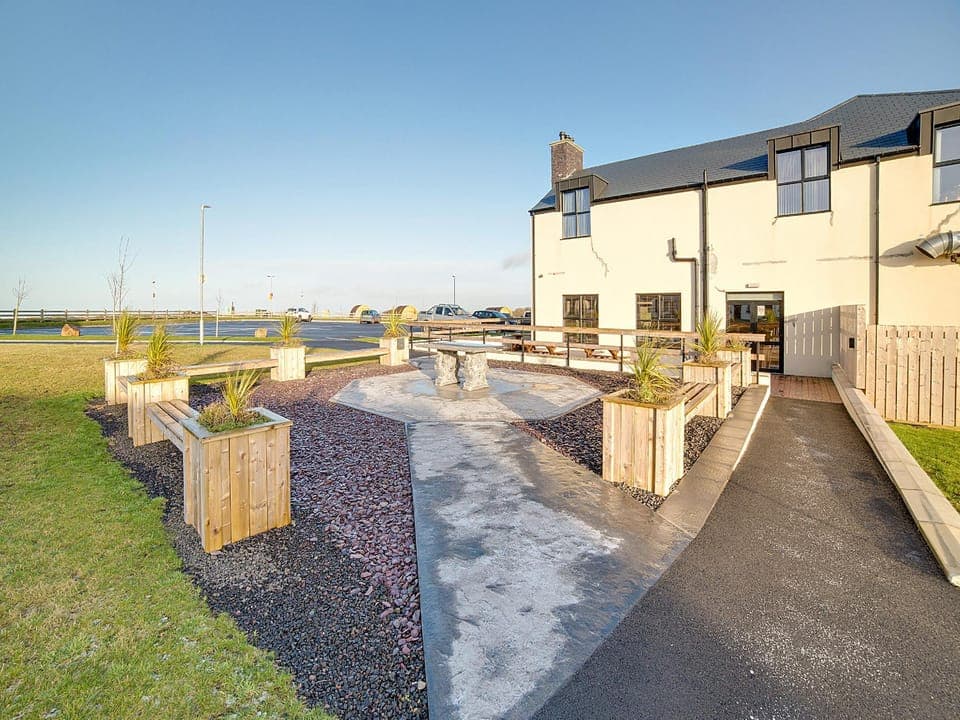 Standing Stones Lodge Hotel in Belfast