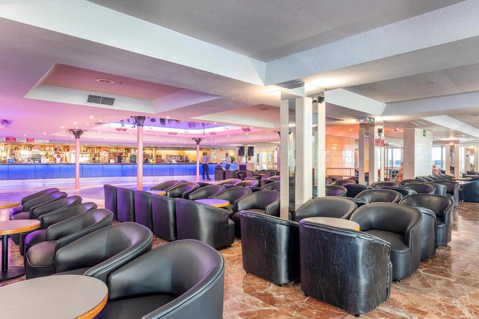 Bar/lounge