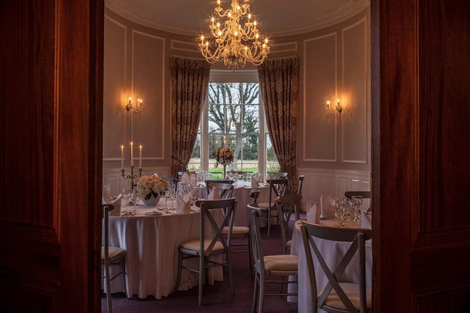 Banquet hall