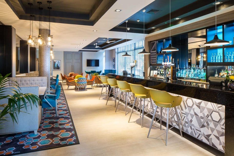 Bar/lounge