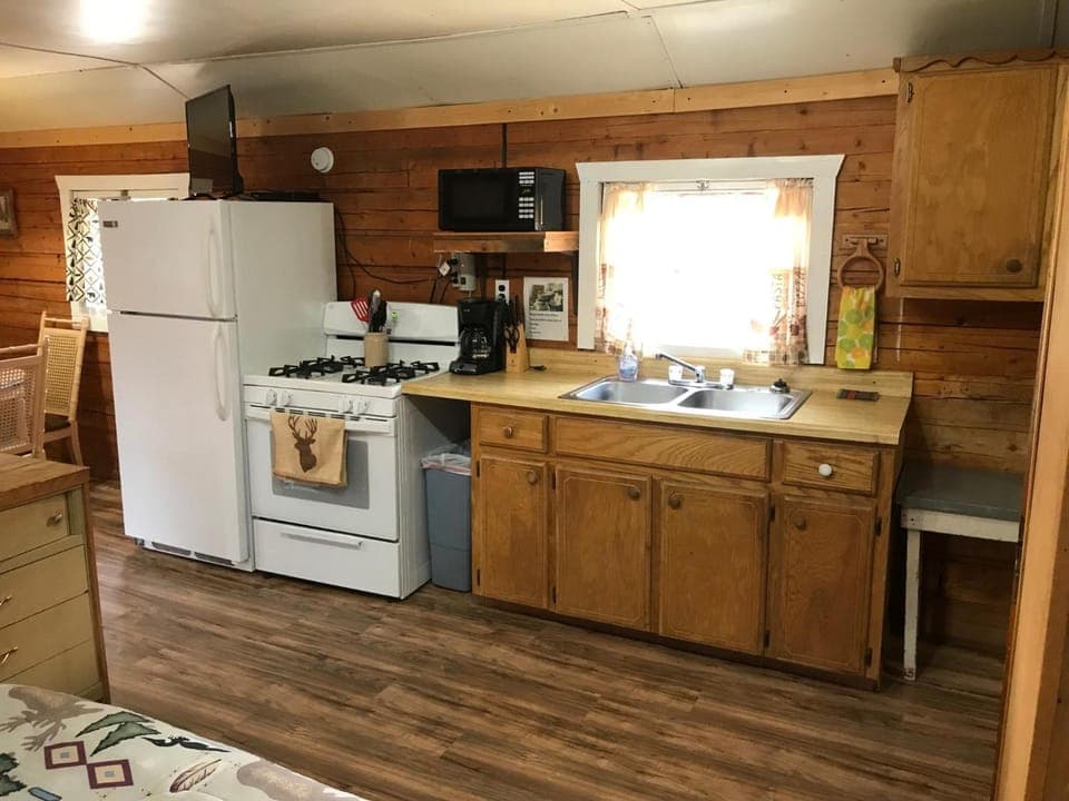 Grandview Cabins & RV Resort Lodge in South Fork