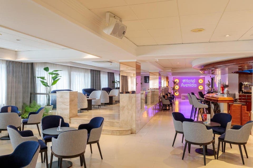 Bar/lounge