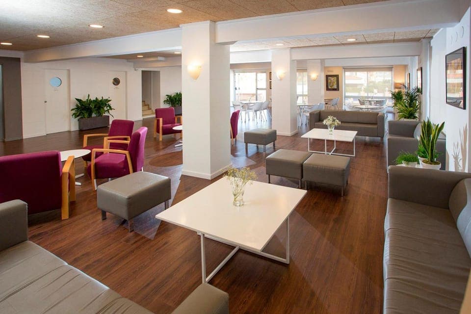 Shared lounge/TV area