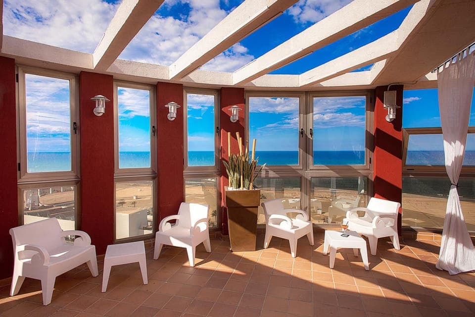 Bar/lounge