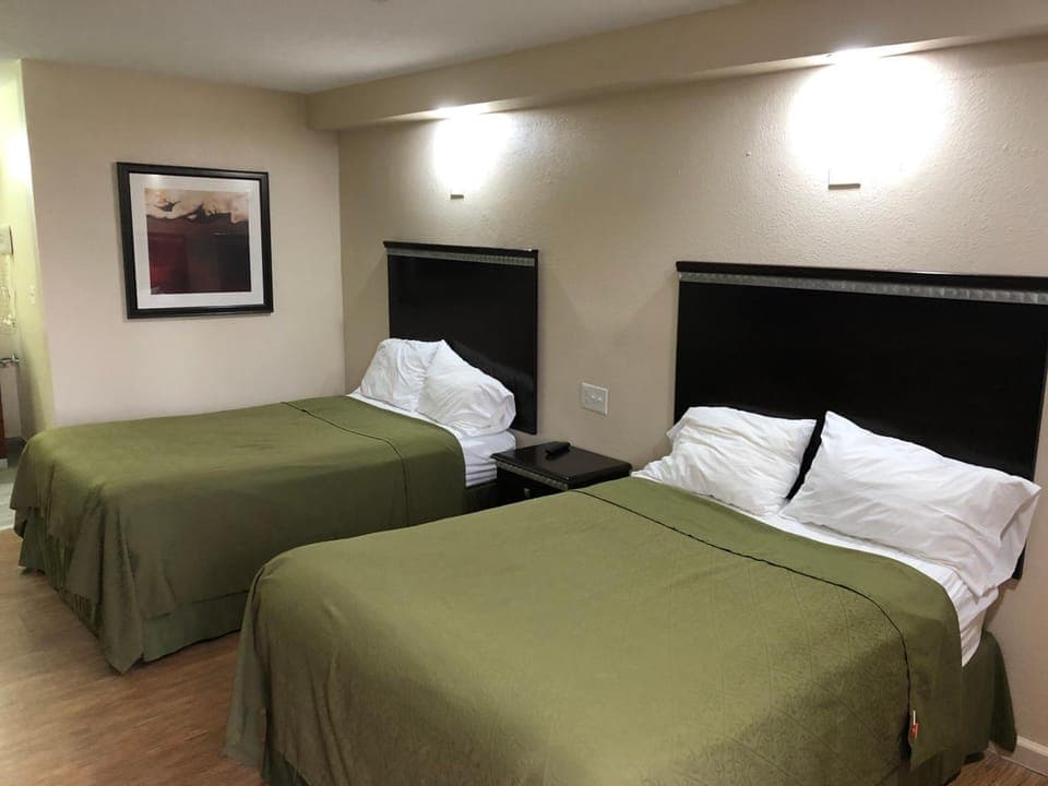 Crossroads Inn Hotel in Indiana