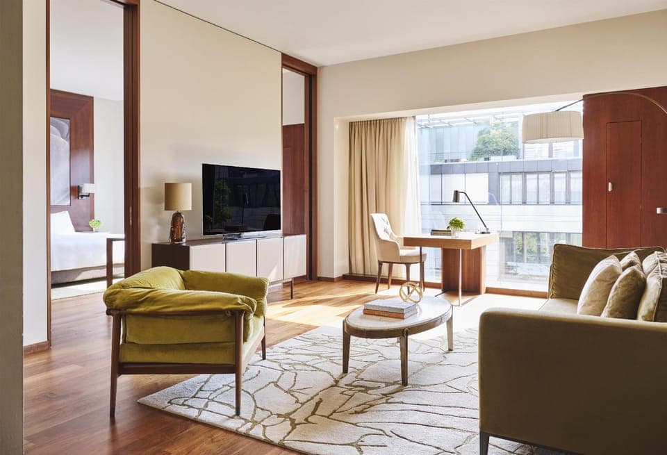 Suite room