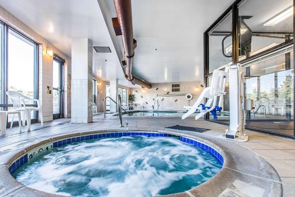 Hot tub