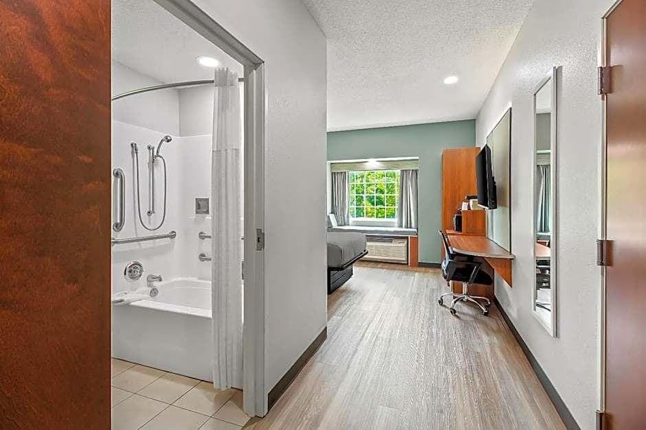 Microtel Inn & Suites by Wyndham Washington/Meadow Lands Hotel in Pennsylvania