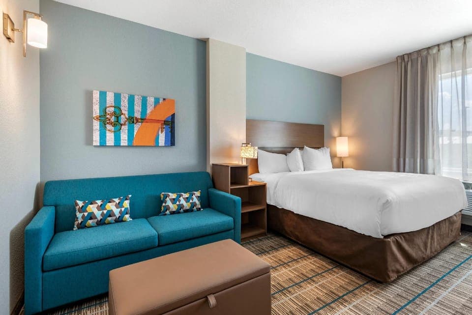 Suite room