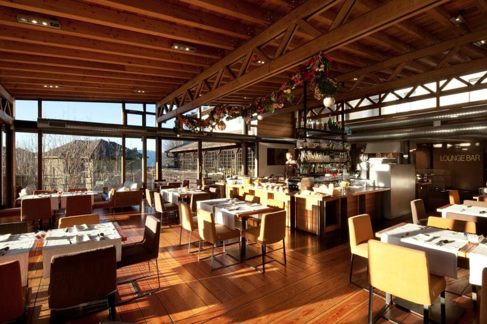Bar/lounge