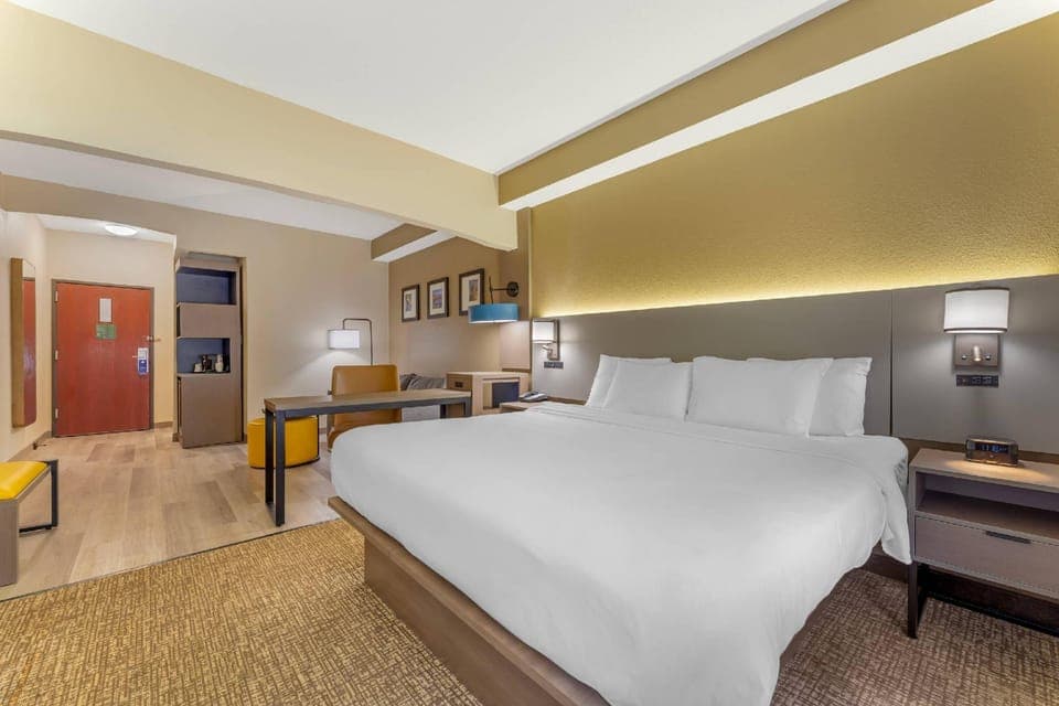 Suite room