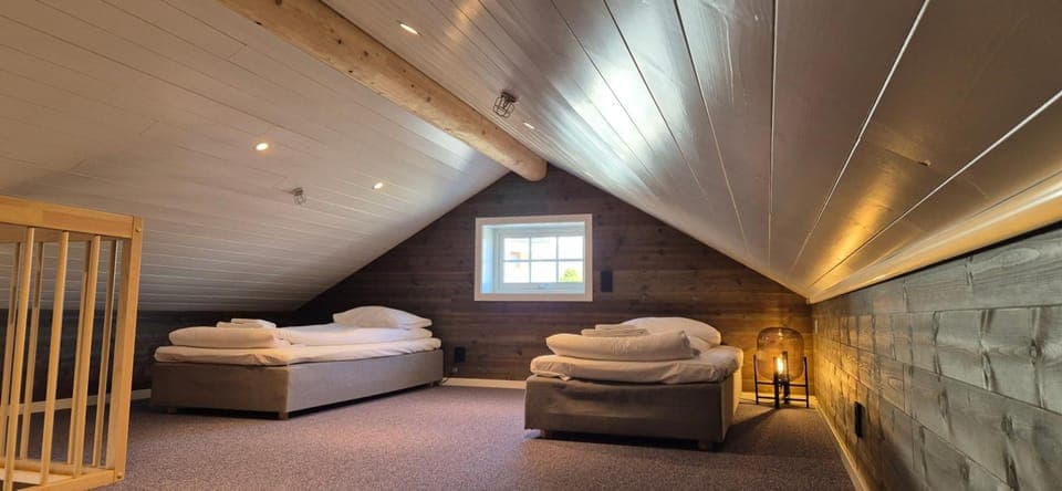 Andøy Vest Rorbuer Reine Lodge in Lofoten