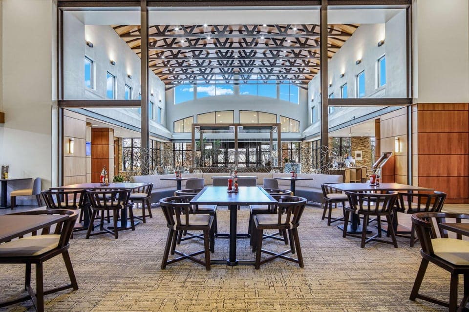 Embassy Suites by Hilton Detroit Metro Airport Hotel in Romulus