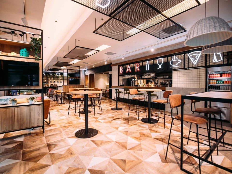 Bar