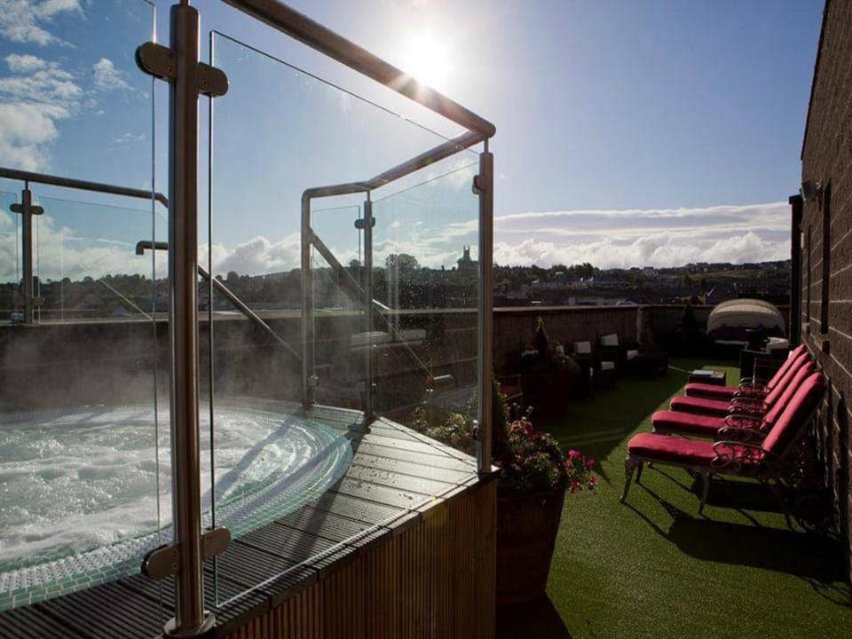 Hot tub