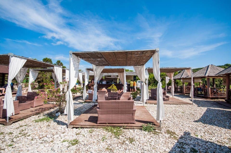 Bar/lounge