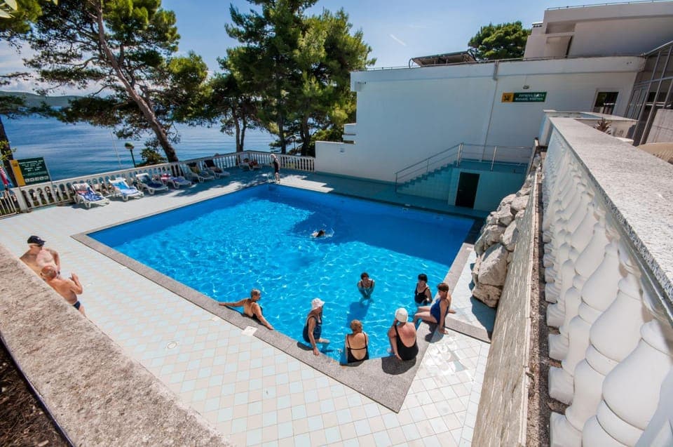 Swimming pool