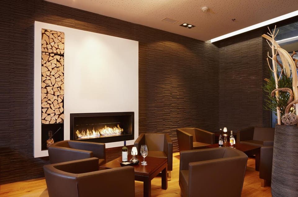 Bar/lounge