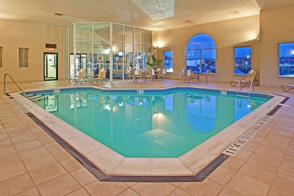 Swimming pool