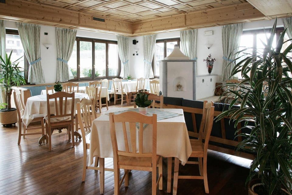 Bar/lounge