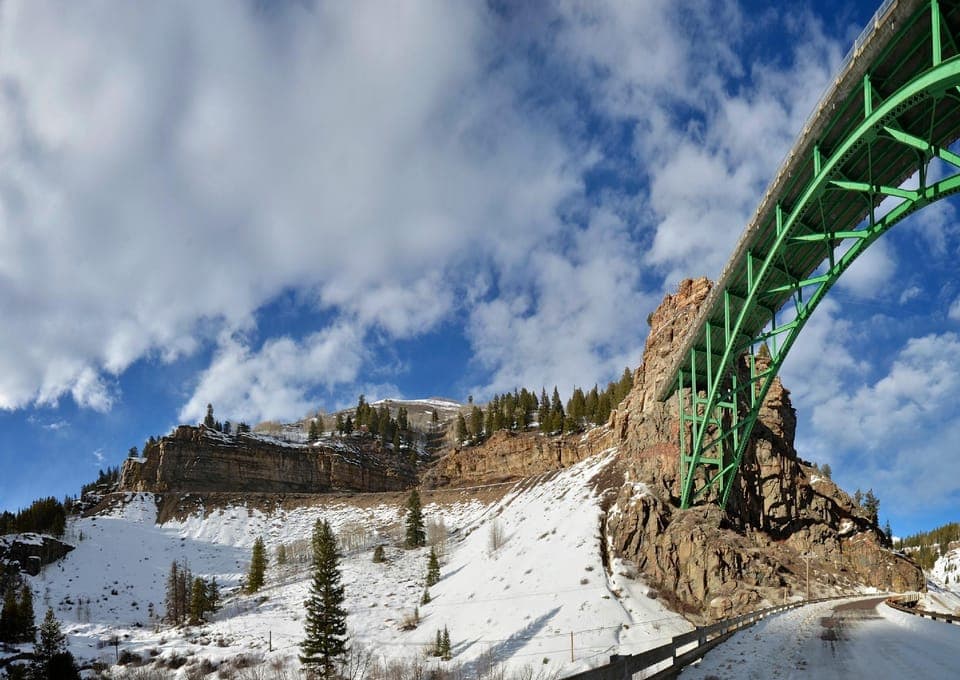The Green Bridge Inn Hotel in Summit County