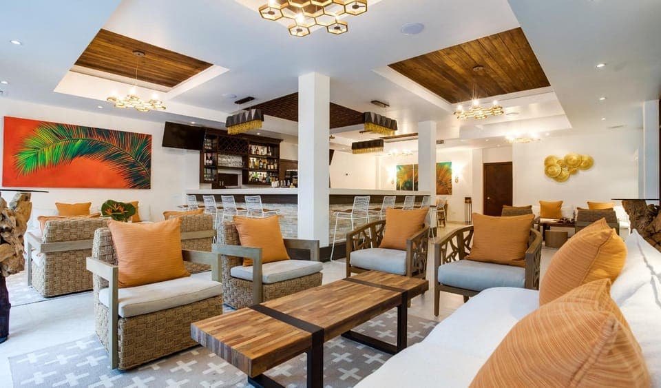 Bar/lounge