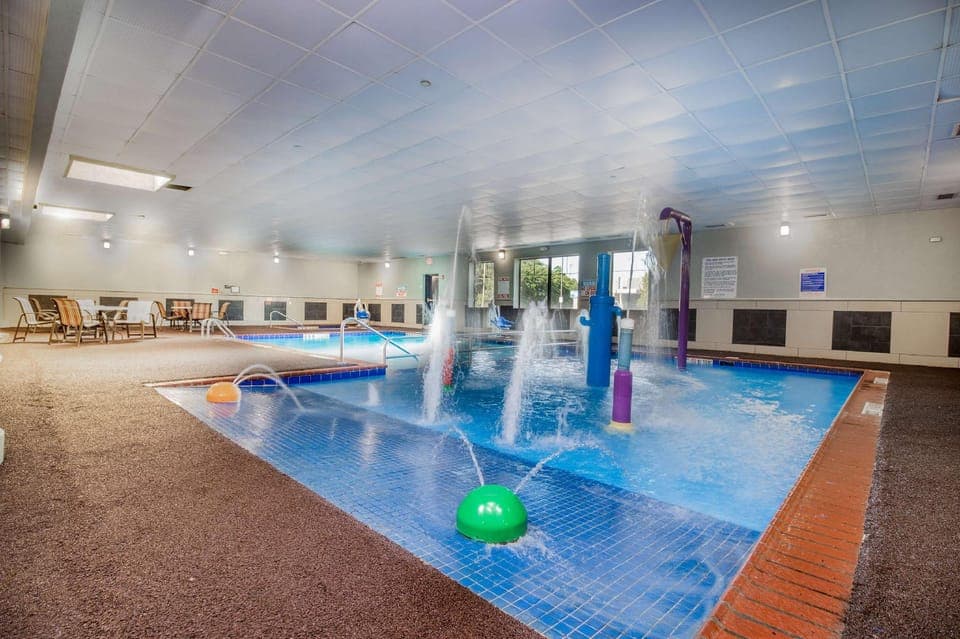 Swimming pool [kids]