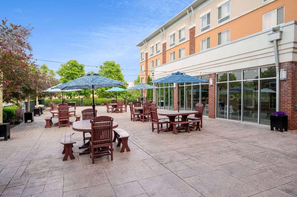 Wyndham Noblesville Hotel in Fishers