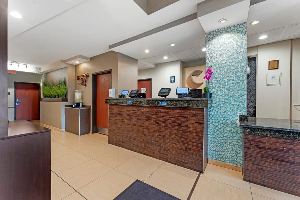 Comfort Suites Monaca Hotel in Pennsylvania