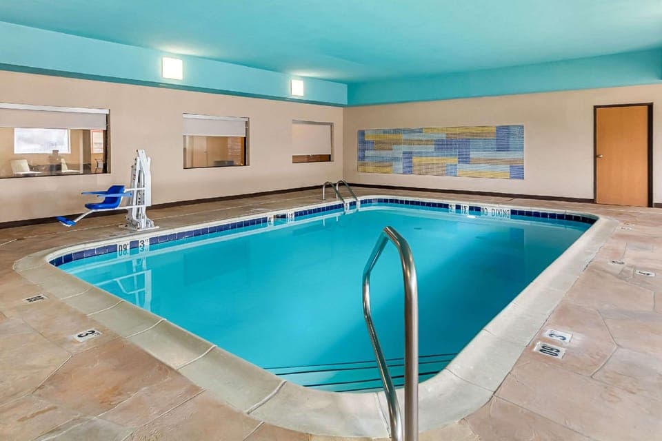Comfort Suites Vincennes Hotel in Indiana