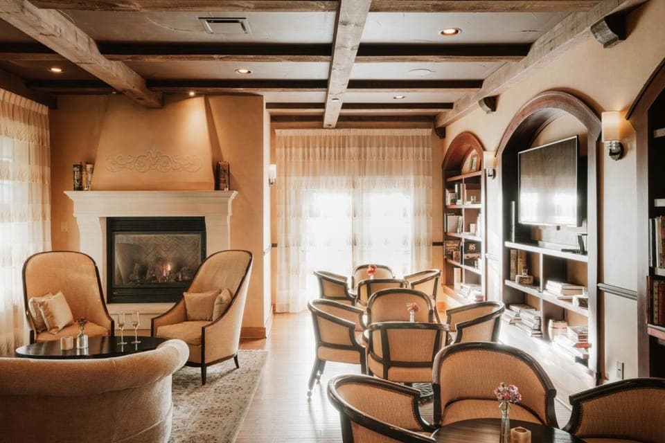 Bar/lounge