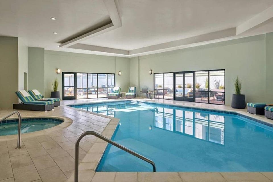 Swimming pool [kids]