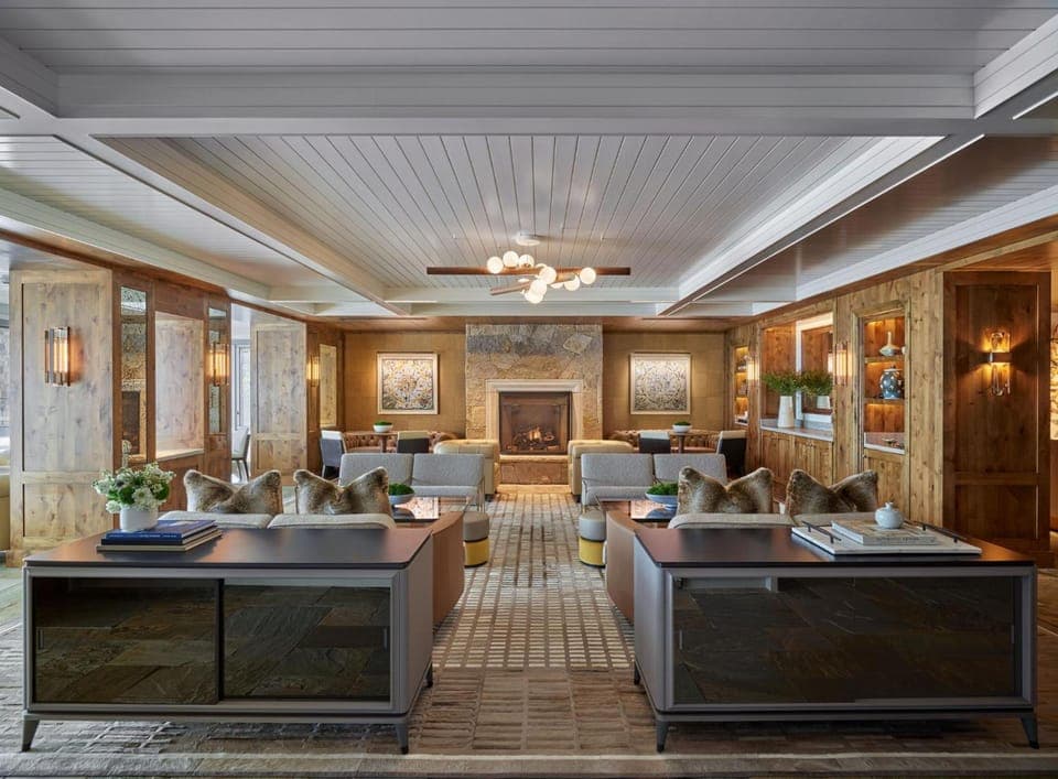 Shared lounge/TV area