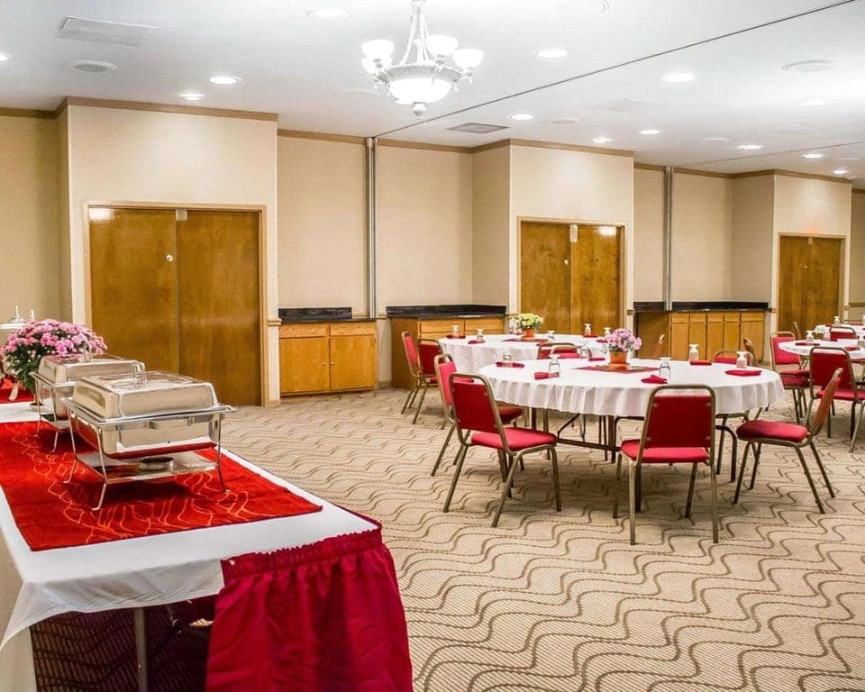 Quality Inn Lima Northeast Hotel in Lima