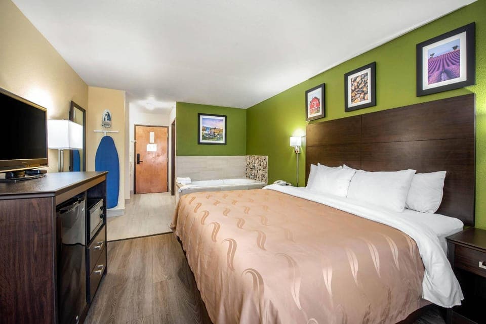 Suite room