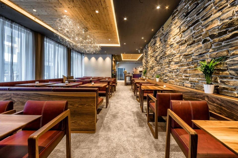 Bar/lounge