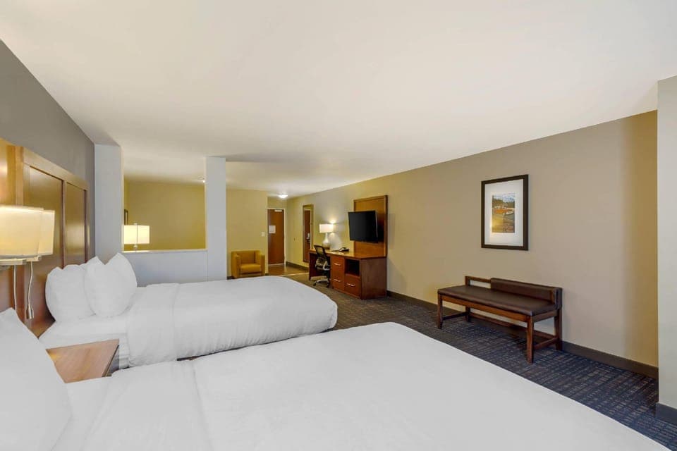 Suite room