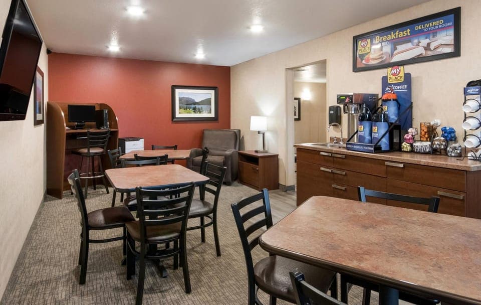 My Place Hotel - Pittsburgh North Monaca PA Hotel in Pennsylvania