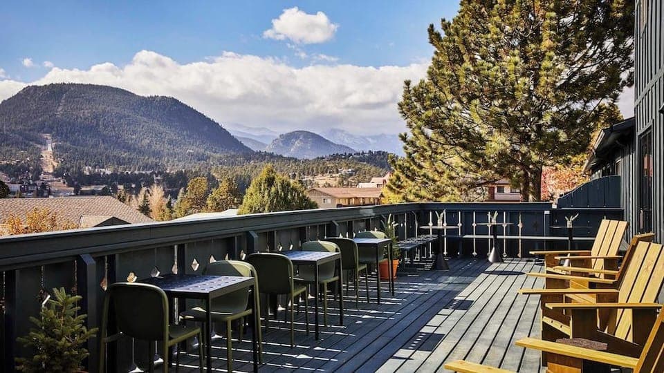 Trailborn Rocky Mountains Outpost Inn in Estes Park