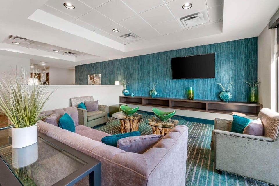 Comfort Inn & Suites Clarksville - Louisville North Hotel in Clarksville