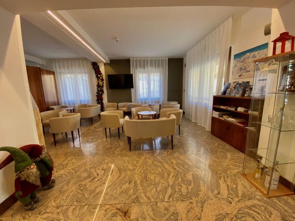 Bar/lounge