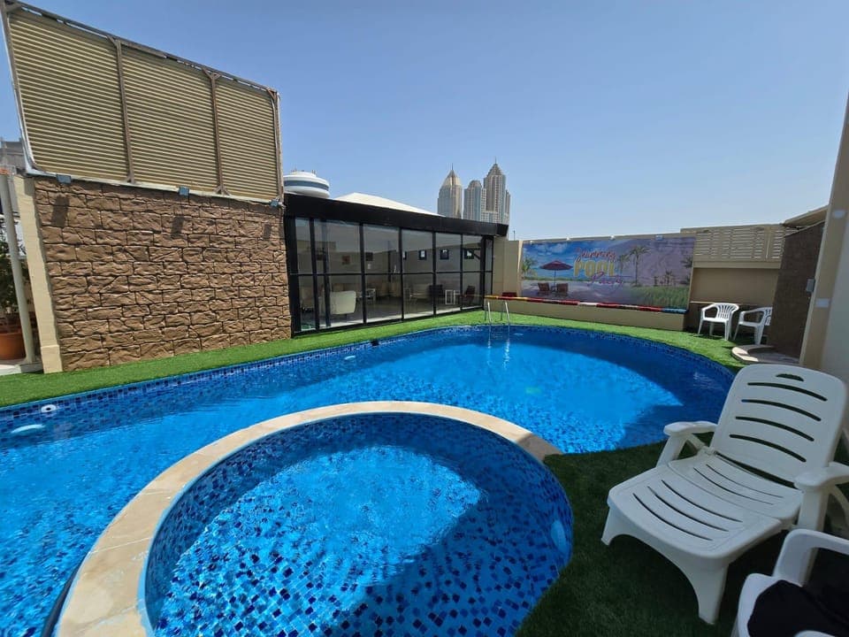 Swimming pool