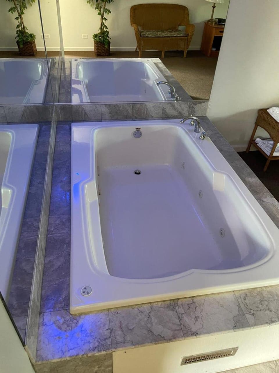 Hot tub