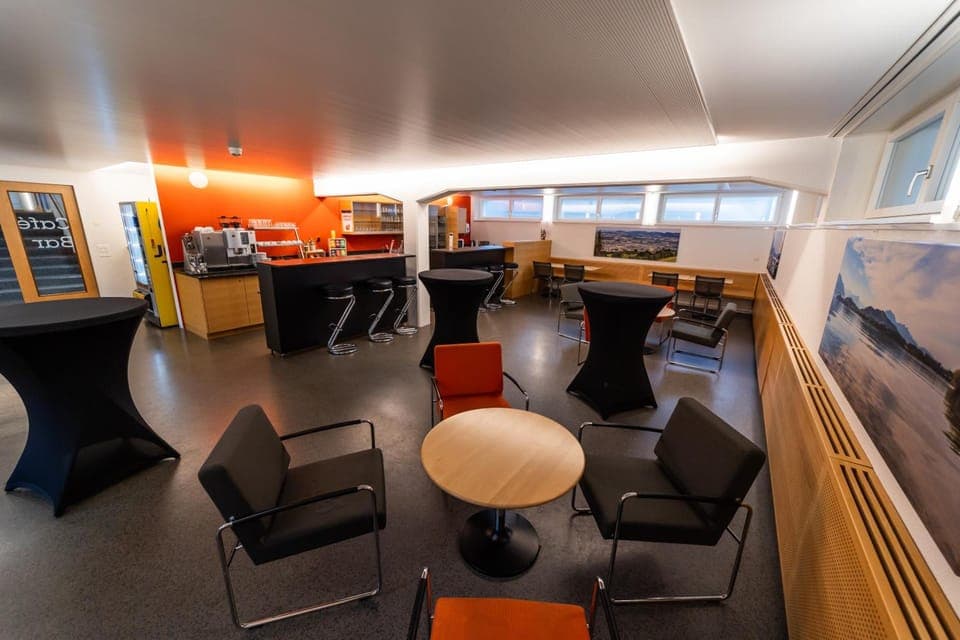 Bar/lounge