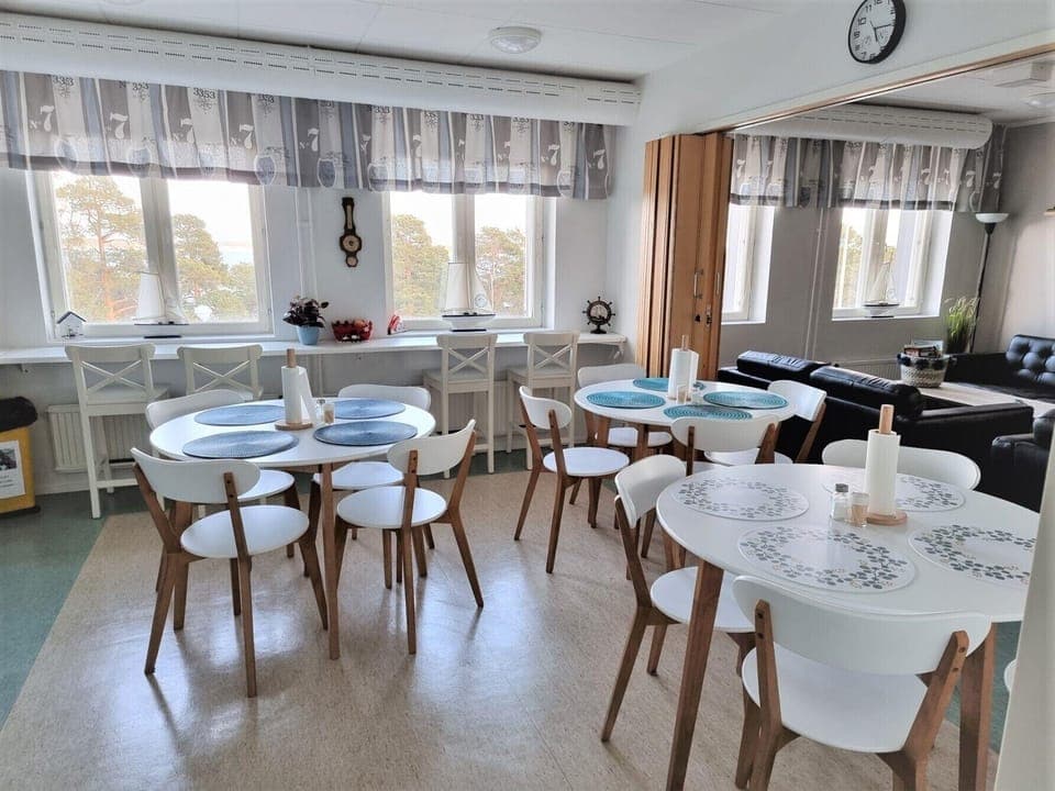 Vanha-Merivartioasema Hotel in Finland